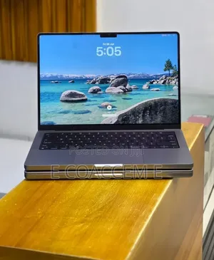 New Laptop Apple MacBook 32GB SSD 512GB