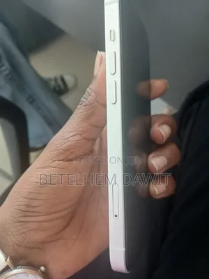 Apple iPhone 13 128 GB White