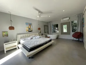 Furnished 8bdrm House in Bole for sale