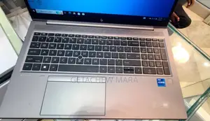New Laptop HP ZBook 15 G5 16GB Intel Core i7 SSD 512GB