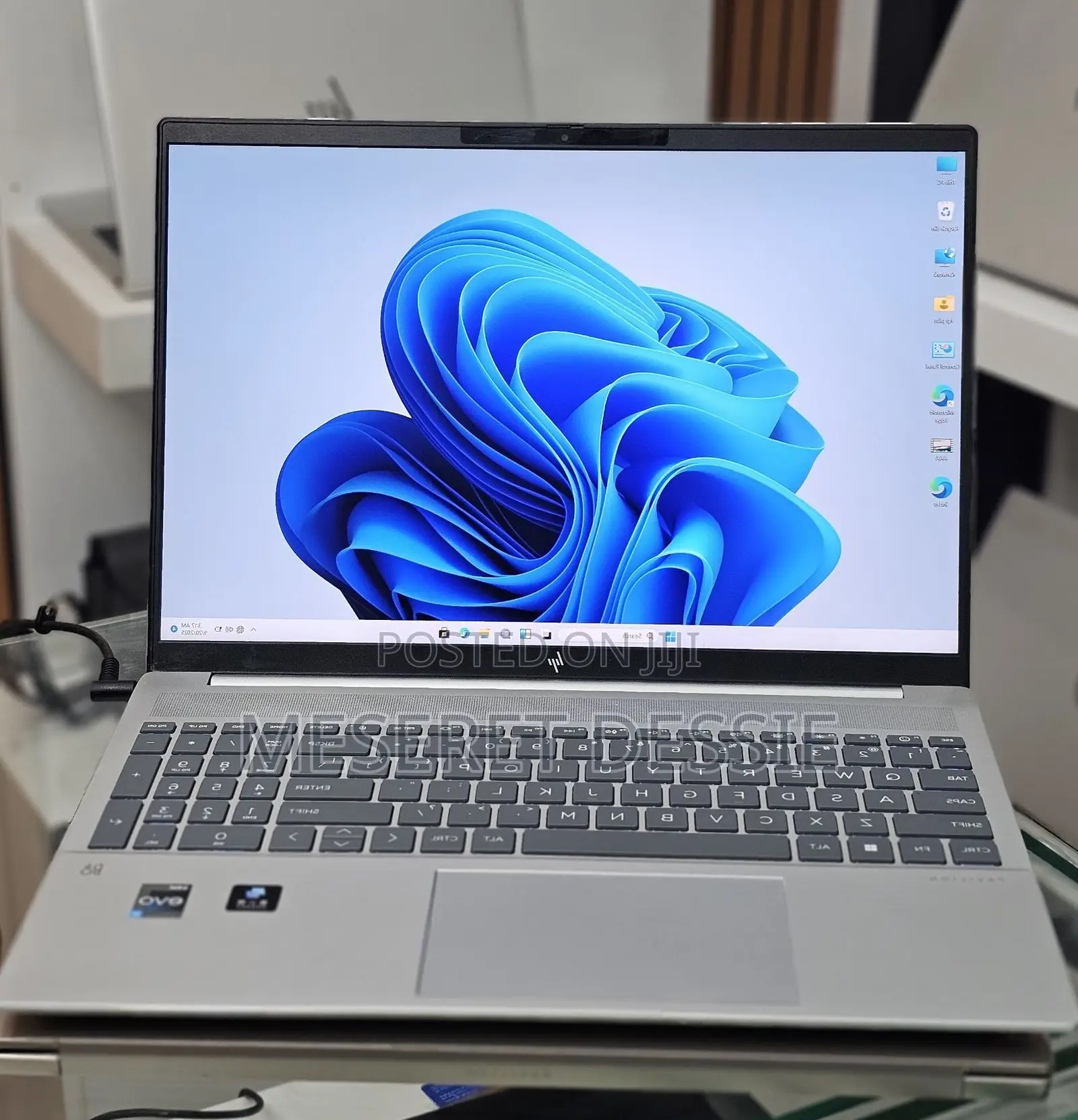 New Laptop HP 16GB Intel Core i7 SSD 1T