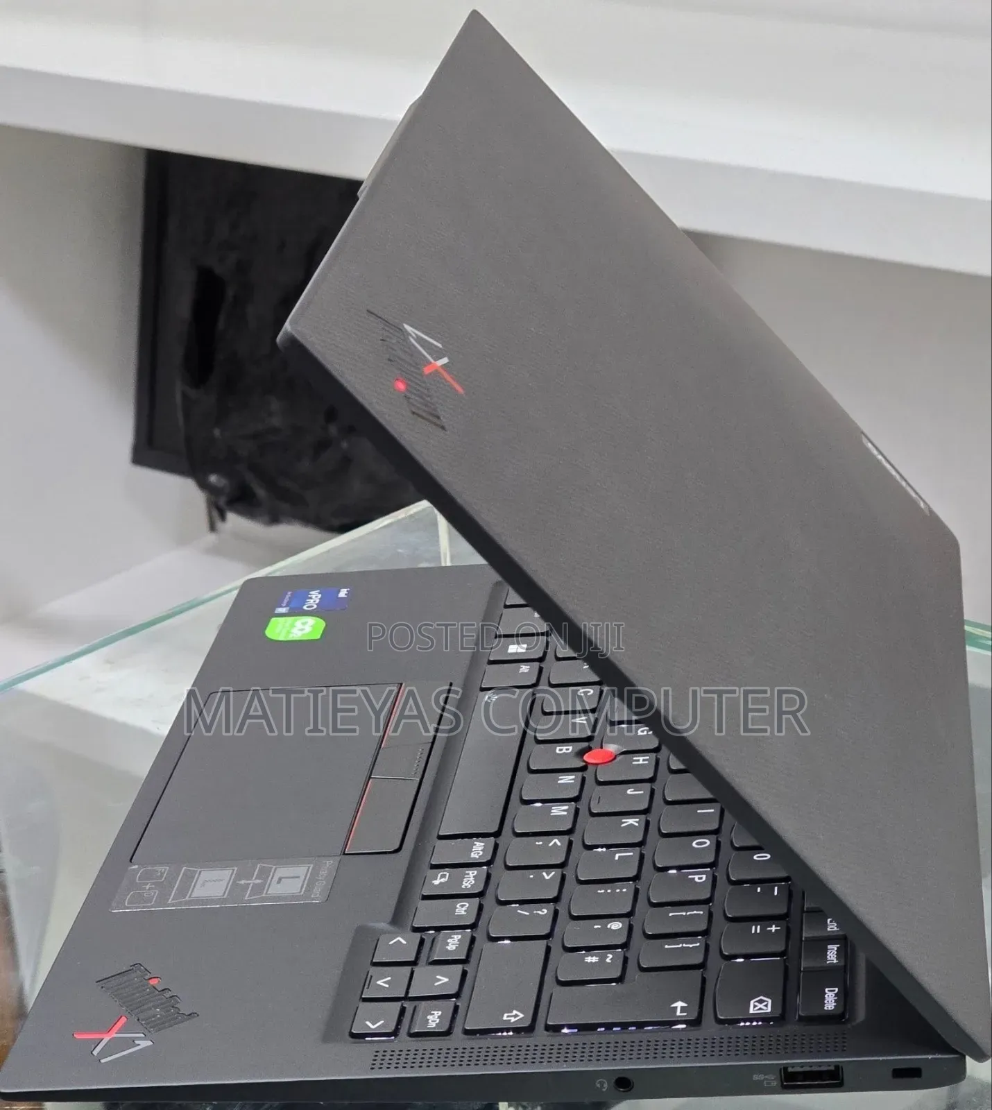 New Laptop Lenovo ThinkPad X1 Carbon 16GB Intel Core i7 SSD 512GB