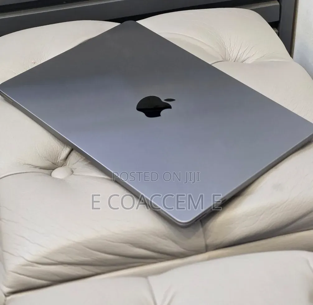 New Laptop Apple 8GB Apple M2 SSD 256GB