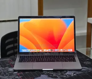 New Laptop Apple MacBook 16GB Intel Core i5 SSD 512GB