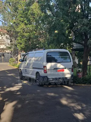 Toyota HiAce 2008 White