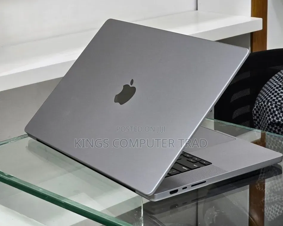 New Laptop Apple MacBook Pro 2021 M1 32GB Apple M1 Max SSD 512GB