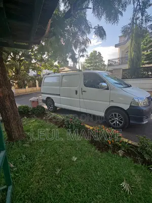 Toyota HiAce 2008 White