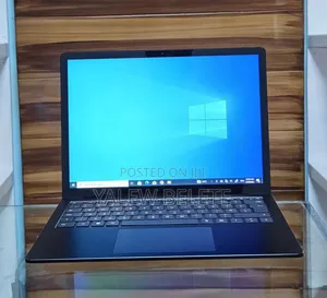 New Laptop Microsoft Surface 16GB Intel Core i7 SSD 256GB