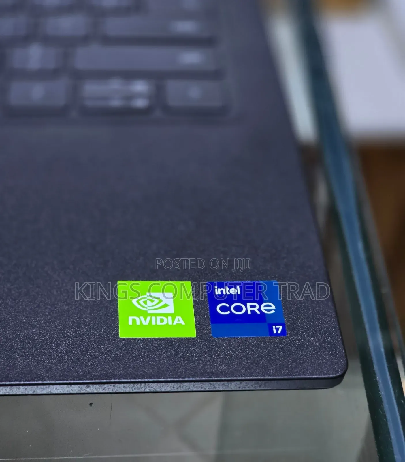 New Laptop Dell Latitude 3320 8GB Intel Core i7 SSD 256GB