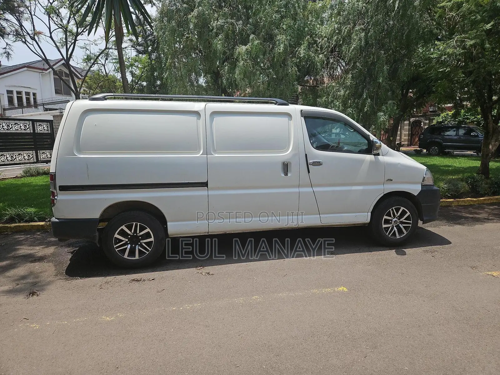 Toyota HiAce 2008 White