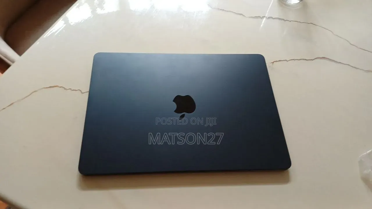 New Laptop Apple MacBook Air 2026 M5 16GB Apple M5 SSD 512GB