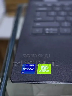 New Laptop Dell Latitude 3190 8GB Intel Core i7 SSD 256GB