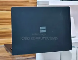 New Laptop Microsoft Surface 16GB Intel Core i7 SSD 256GB