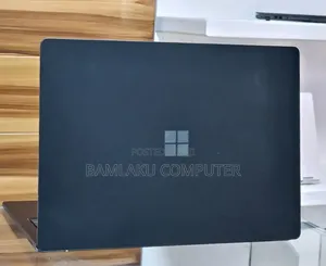 New Laptop Microsoft Surface 16GB Intel Core i7 SSD 256GB