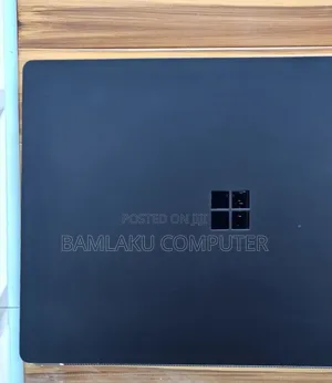 New Laptop Microsoft Surface 16GB Intel Core i7 SSD 256GB