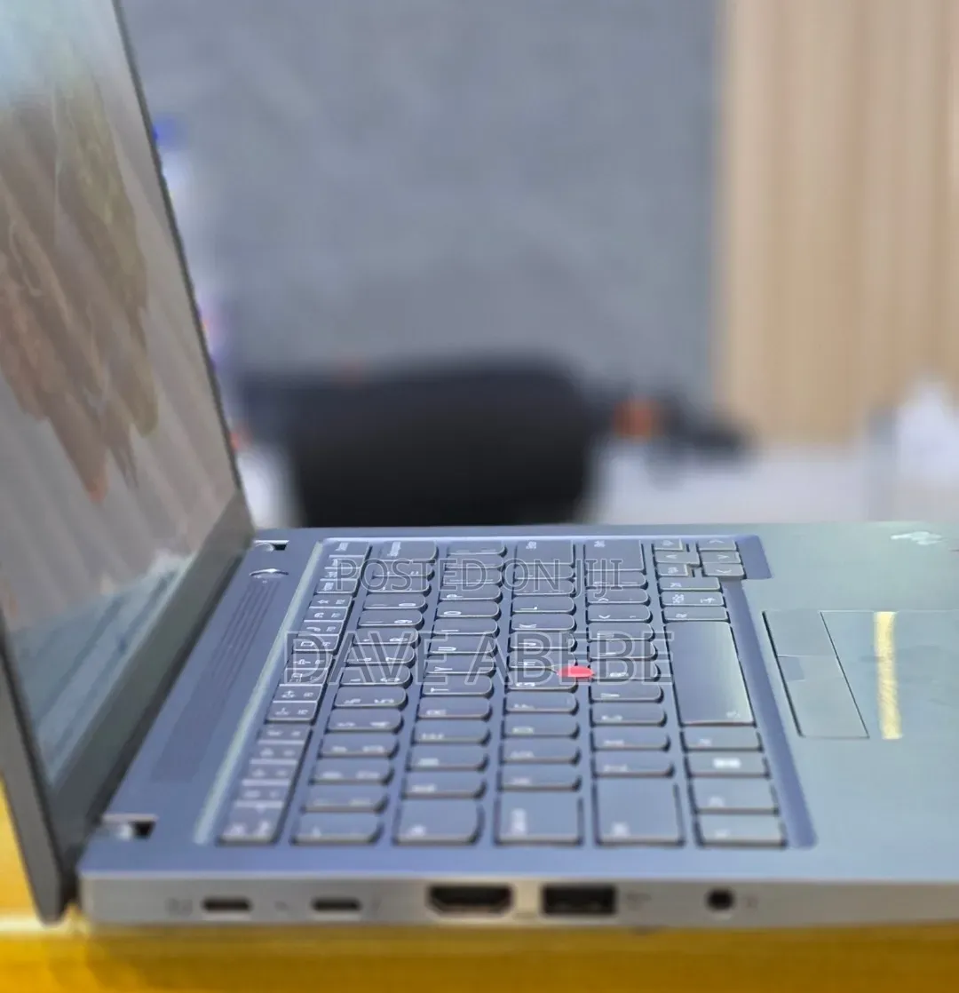 New Laptop Lenovo ThinkPad T14s G4 32GB Intel Core i7 SSD 512GB