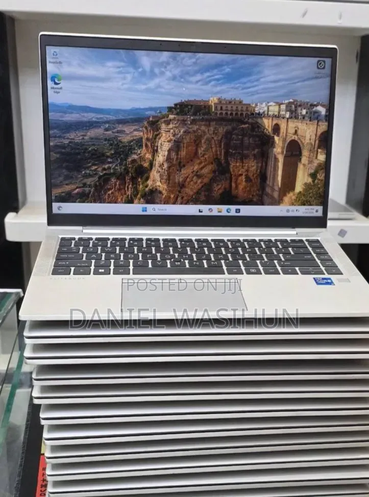 New Laptop HP EliteBook 840 G8 16GB Intel Core i7 SSD 512GB