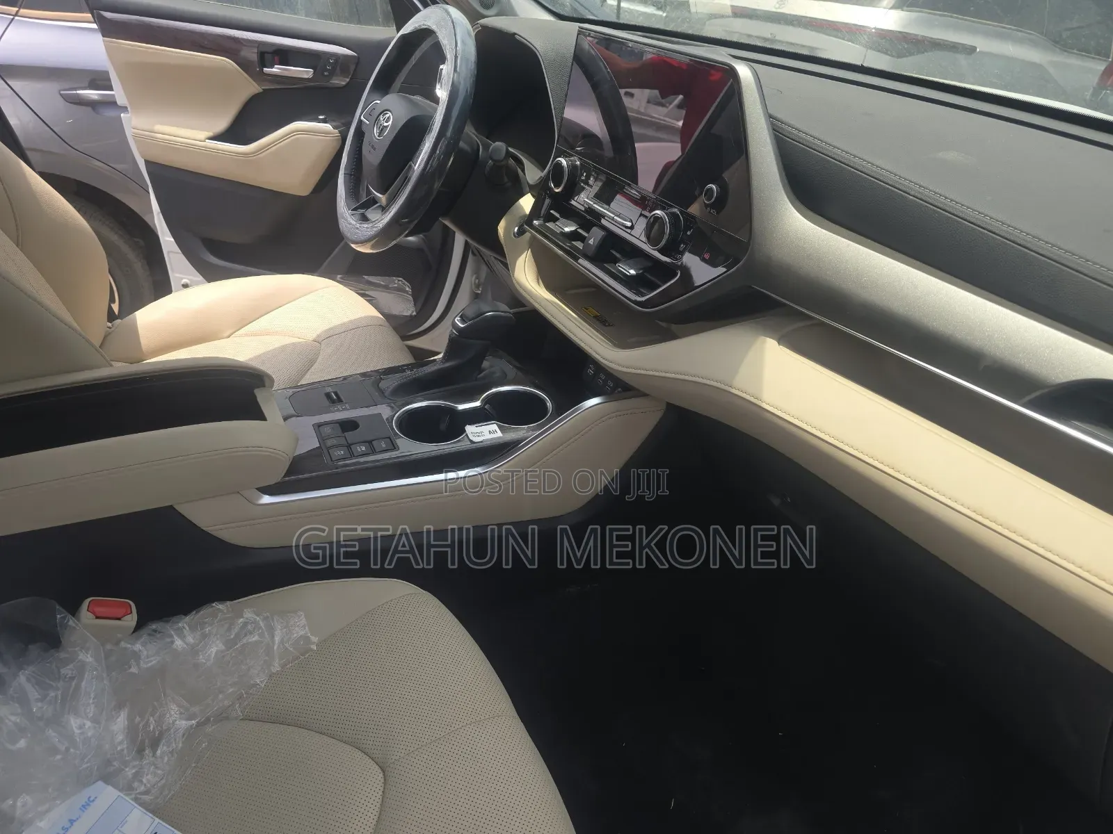 New Toyota Highlander Hybrid 2024 White