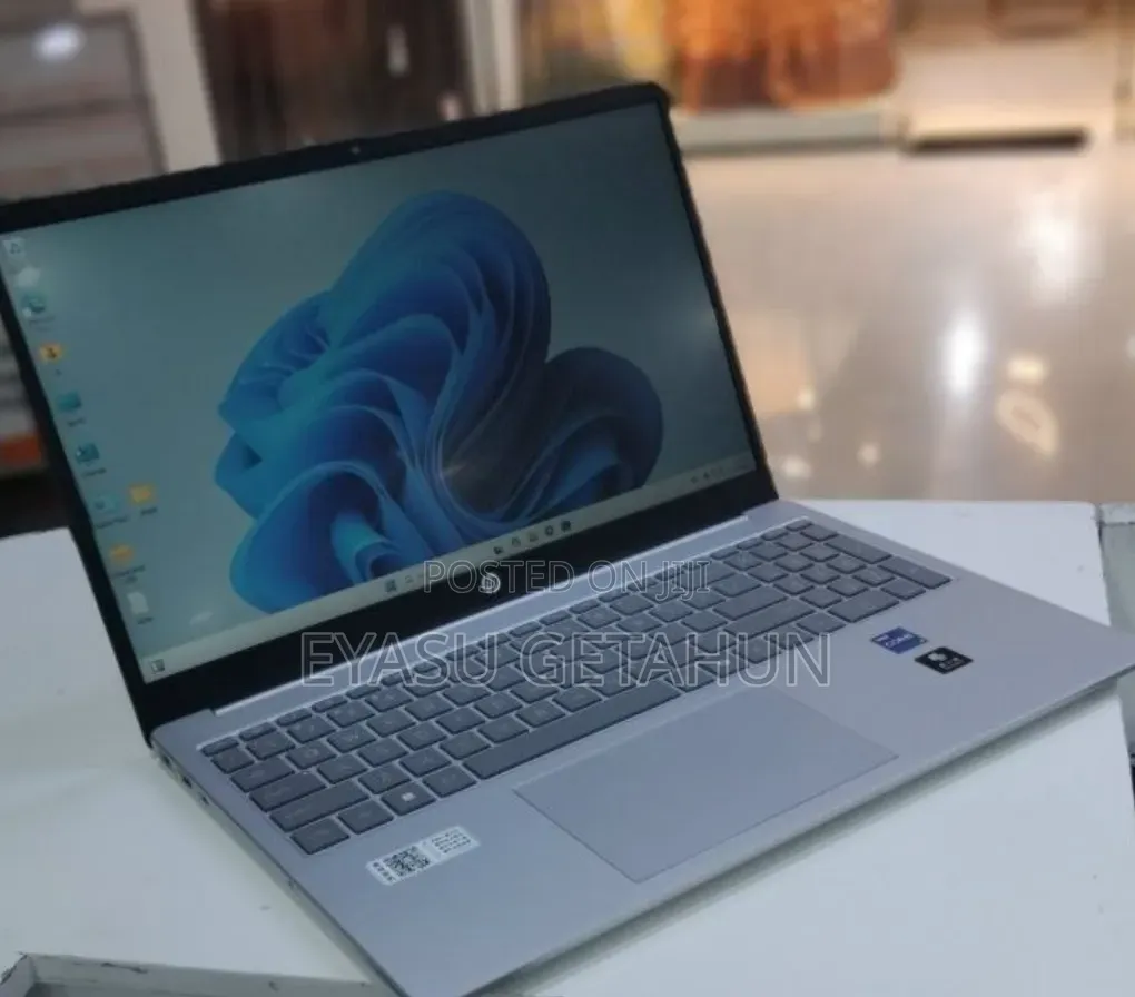 New Laptop HP Stream Notebook 16GB Intel Core i7 SSD 1T