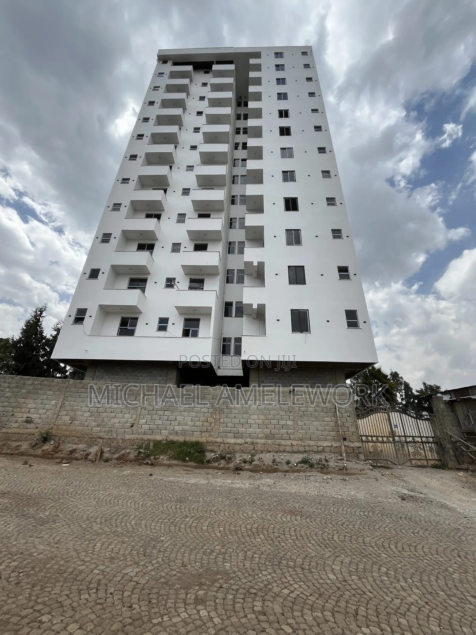 3bdrm Apartment in Murgat Realestate, Gullele for sale