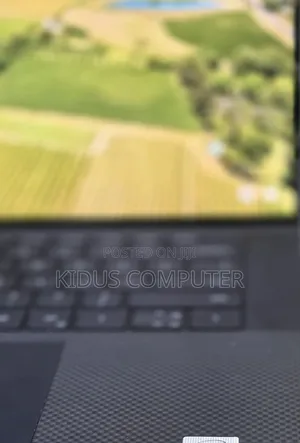 New Laptop Dell XPS 15 16GB Intel Core i7 SSD 512GB
