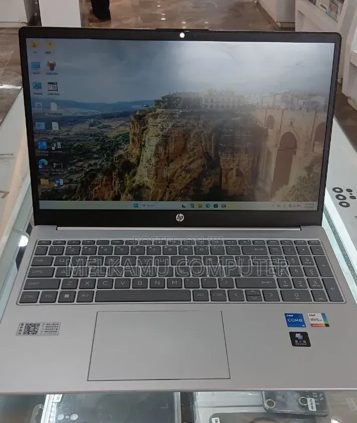 New Laptop HP Stream Notebook 16GB Intel Core i7 SSD 1T
