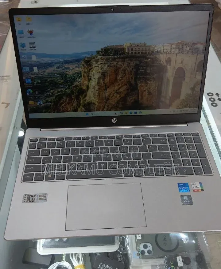 New Laptop HP Stream Notebook 16GB Intel Core i7 SSD 1T