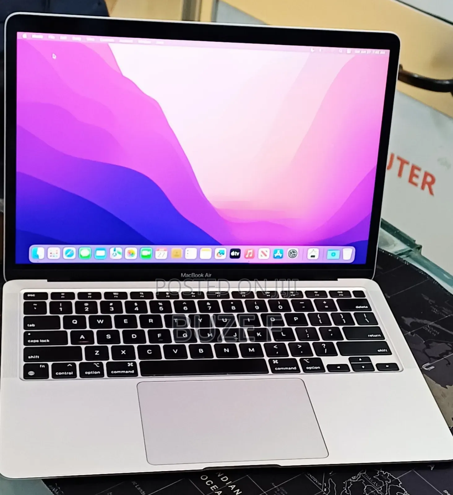 New Laptop Apple MacBook Air 2020 M1 16GB Apple M1 SSD 512GB
