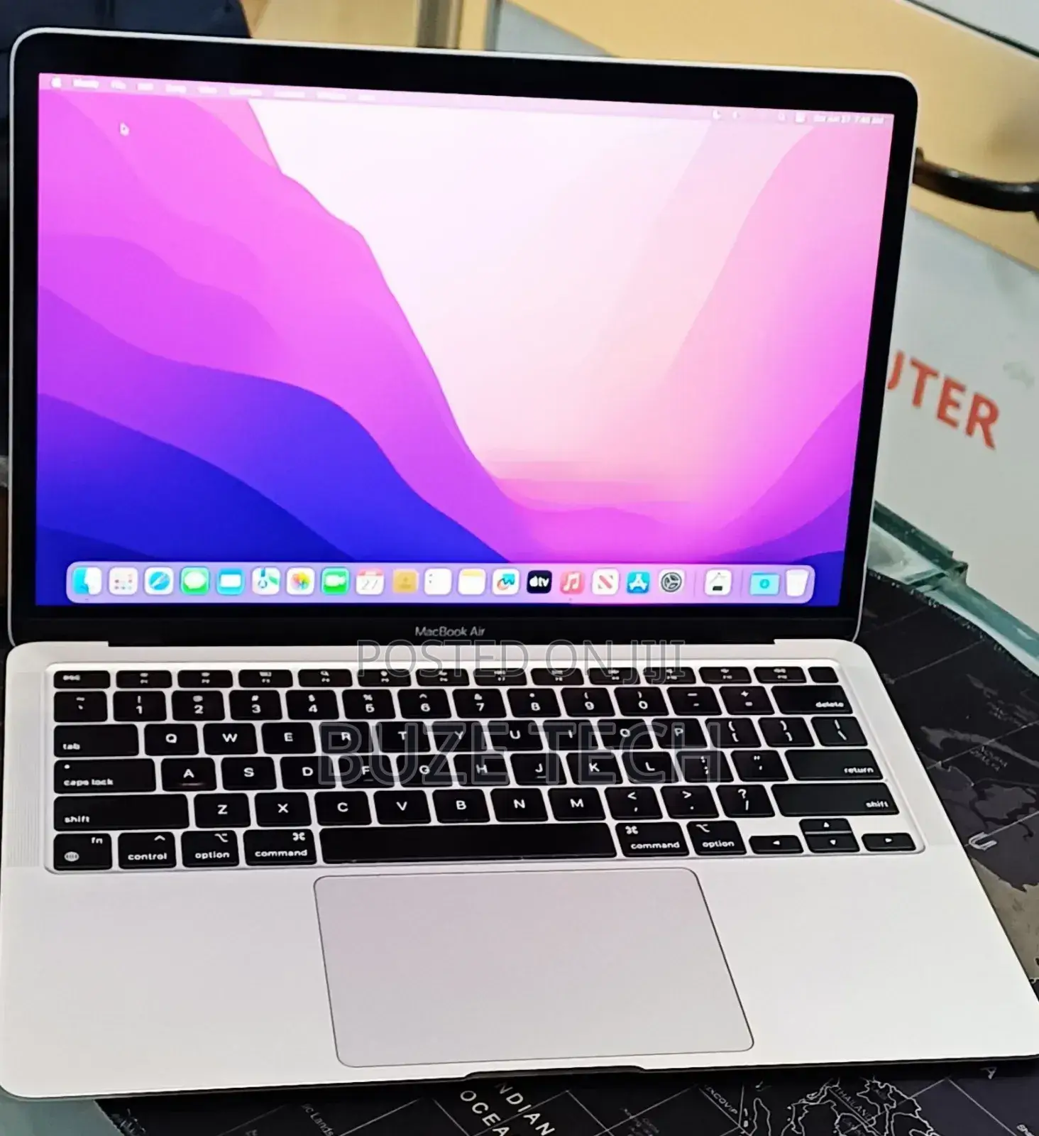 New Laptop Apple MacBook Air 2020 M1 16GB Apple M1 SSD 512GB
