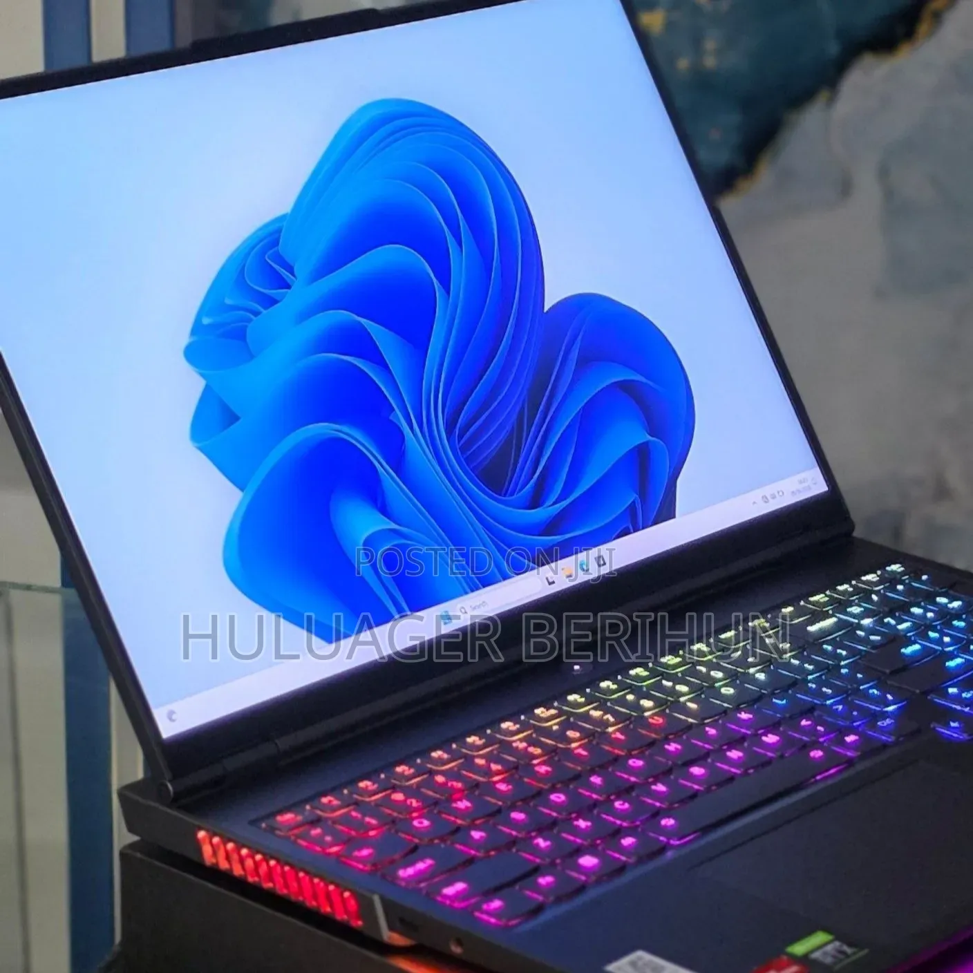 New Laptop Lenovo Legion 9 16GB AMD Ryzen 9 SSD 1T