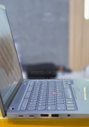 New Laptop Lenovo ThinkPad T14s Gen 2 32GB Intel Core i7 SSD 512GB