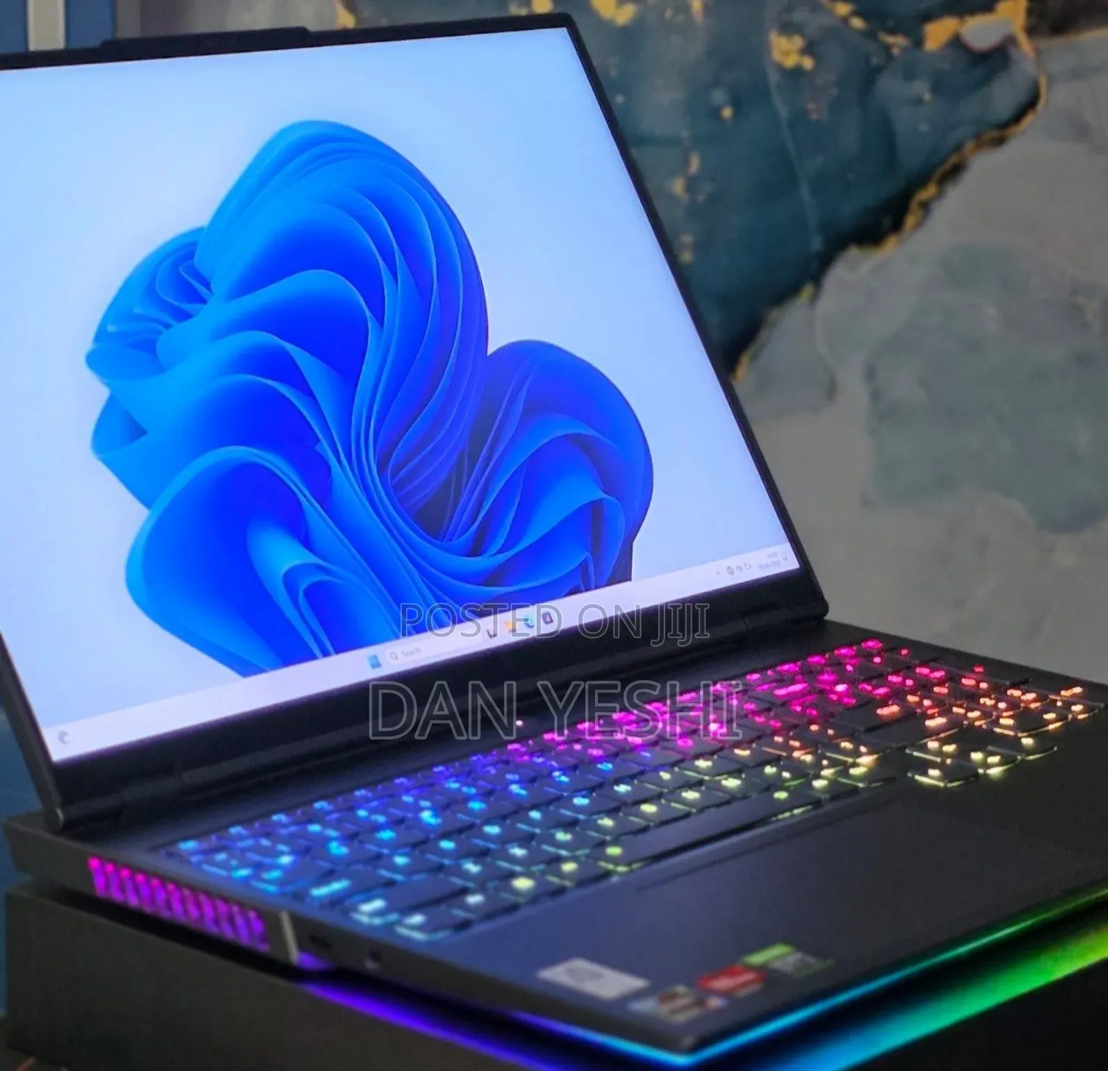 New Laptop Lenovo 32GB AMD Ryzen 9 SSD 1T