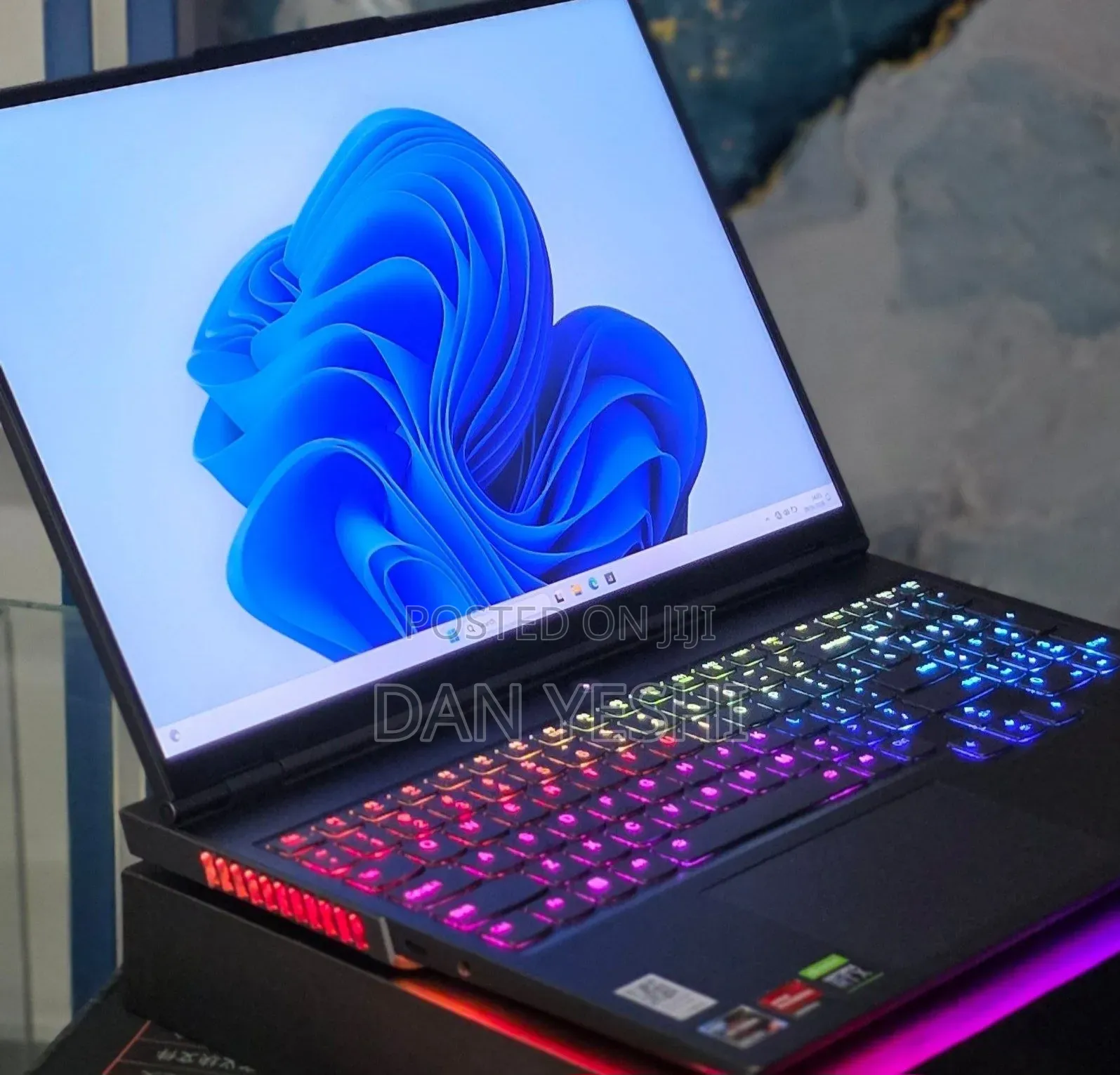 New Laptop Lenovo 32GB AMD Ryzen 9 SSD 1T