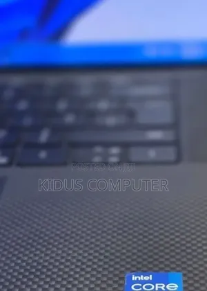 New Laptop Dell Precision 5540 16GB Intel Core i7 SSD 512GB