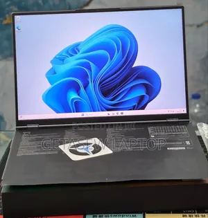 New Laptop Lenovo Legion 9 32GB AMD Ryzen 9 SSD 1T
