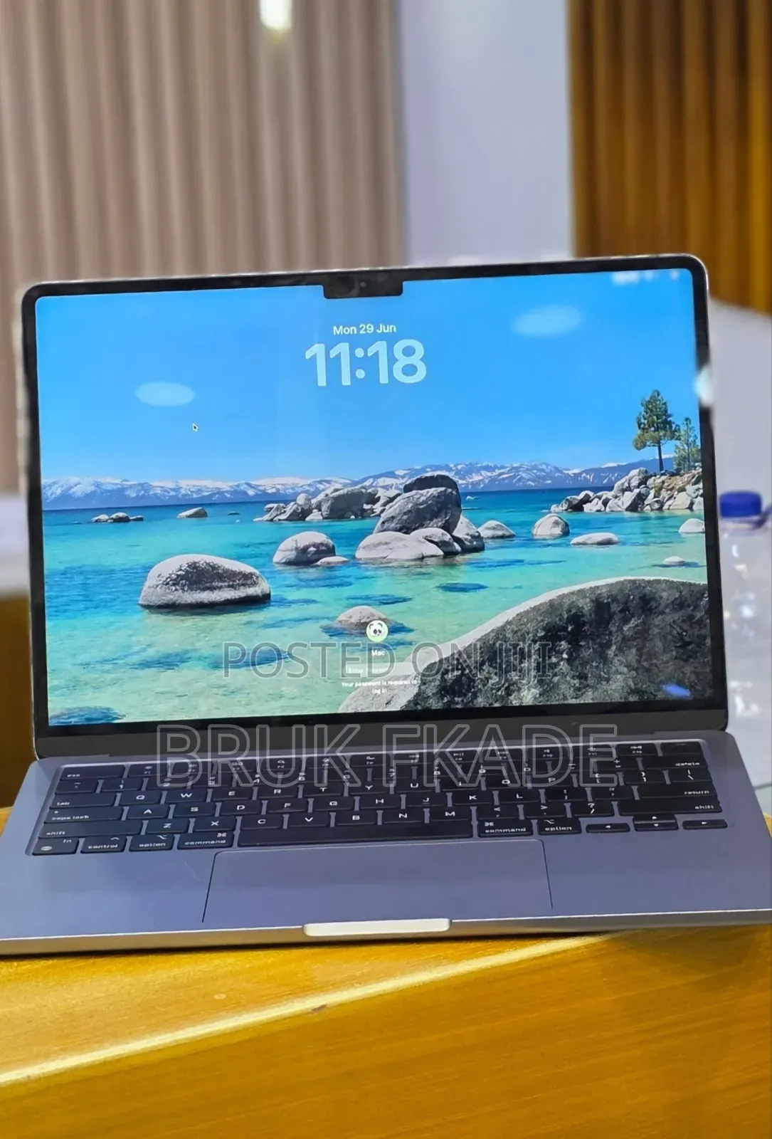 New Laptop Apple MacBook Air 2022 M2 8GB Apple M2 SSD 256GB