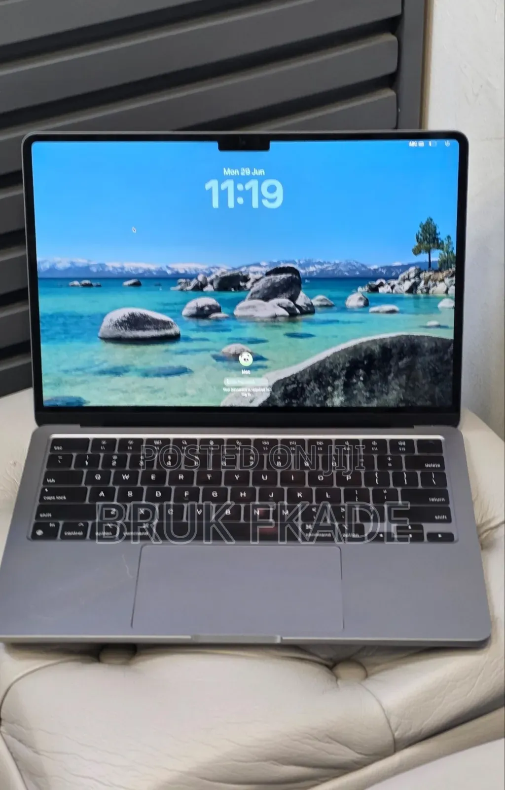 New Laptop Apple MacBook Air 2022 M2 8GB Apple M2 SSD 256GB