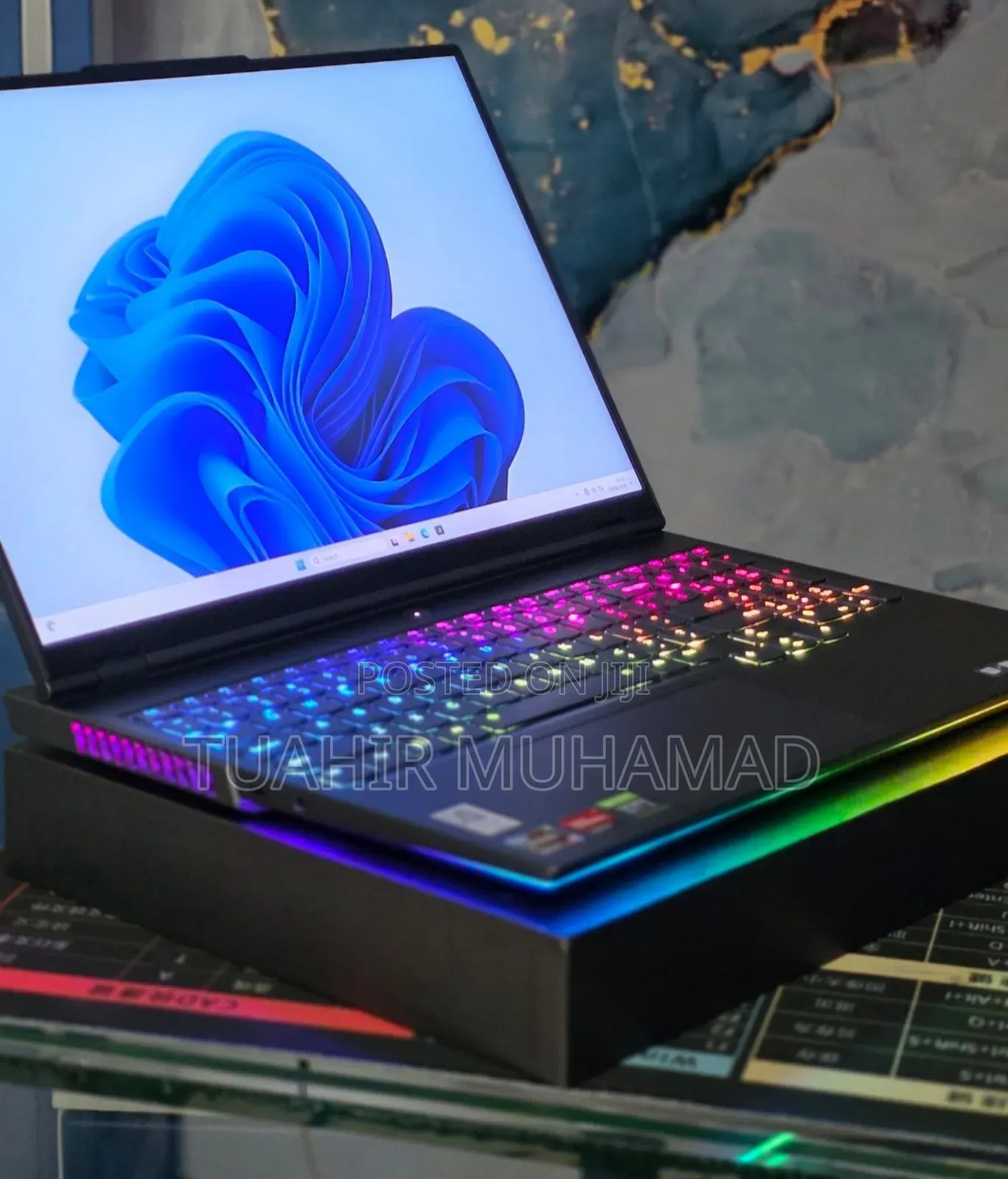 New Laptop Lenovo Legion 9 16GB AMD Ryzen 9 SSD 1T