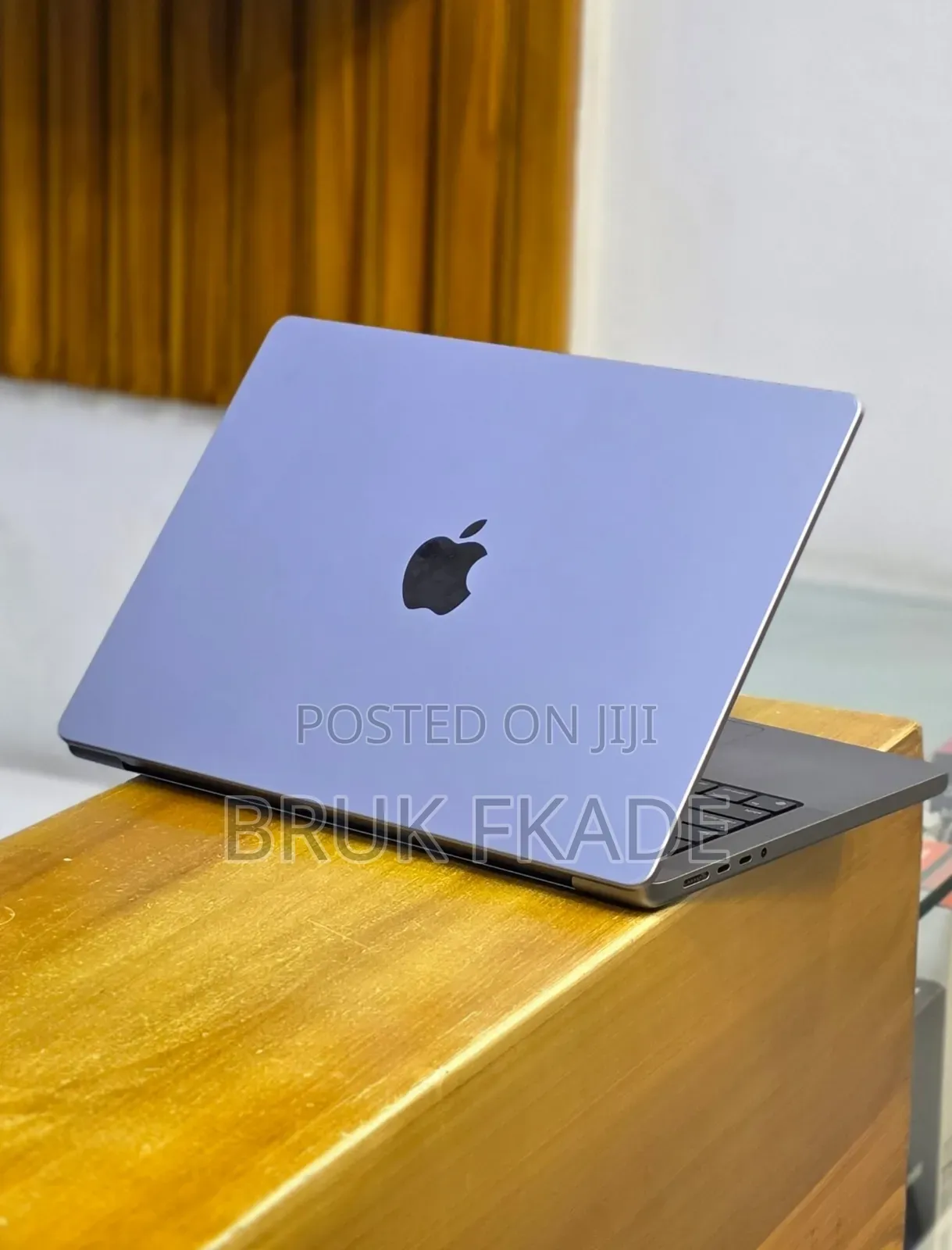 New Laptop Apple MacBook Pro 2021 M1 32GB Apple M1 Pro SSD 512GB