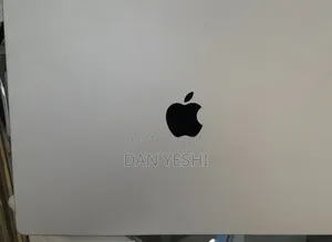New Laptop Apple MacBook 32GB Apple M1 Pro SSD 1T