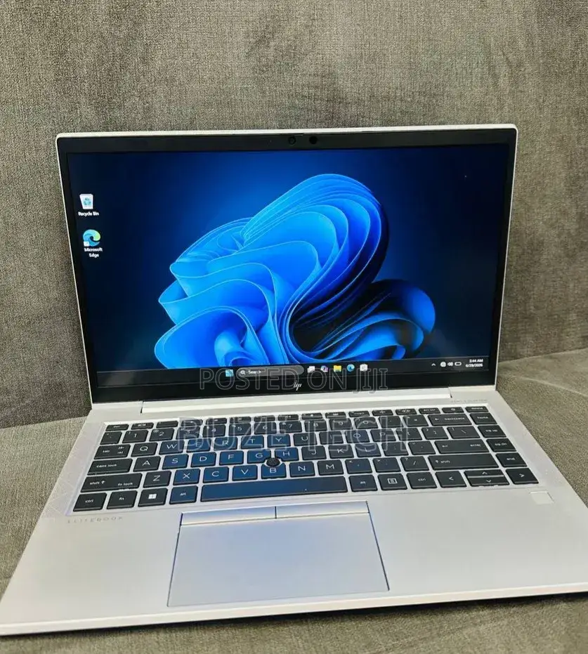 New Laptop HP EliteBook 840 G8 16GB Intel Core i5 SSD 512GB