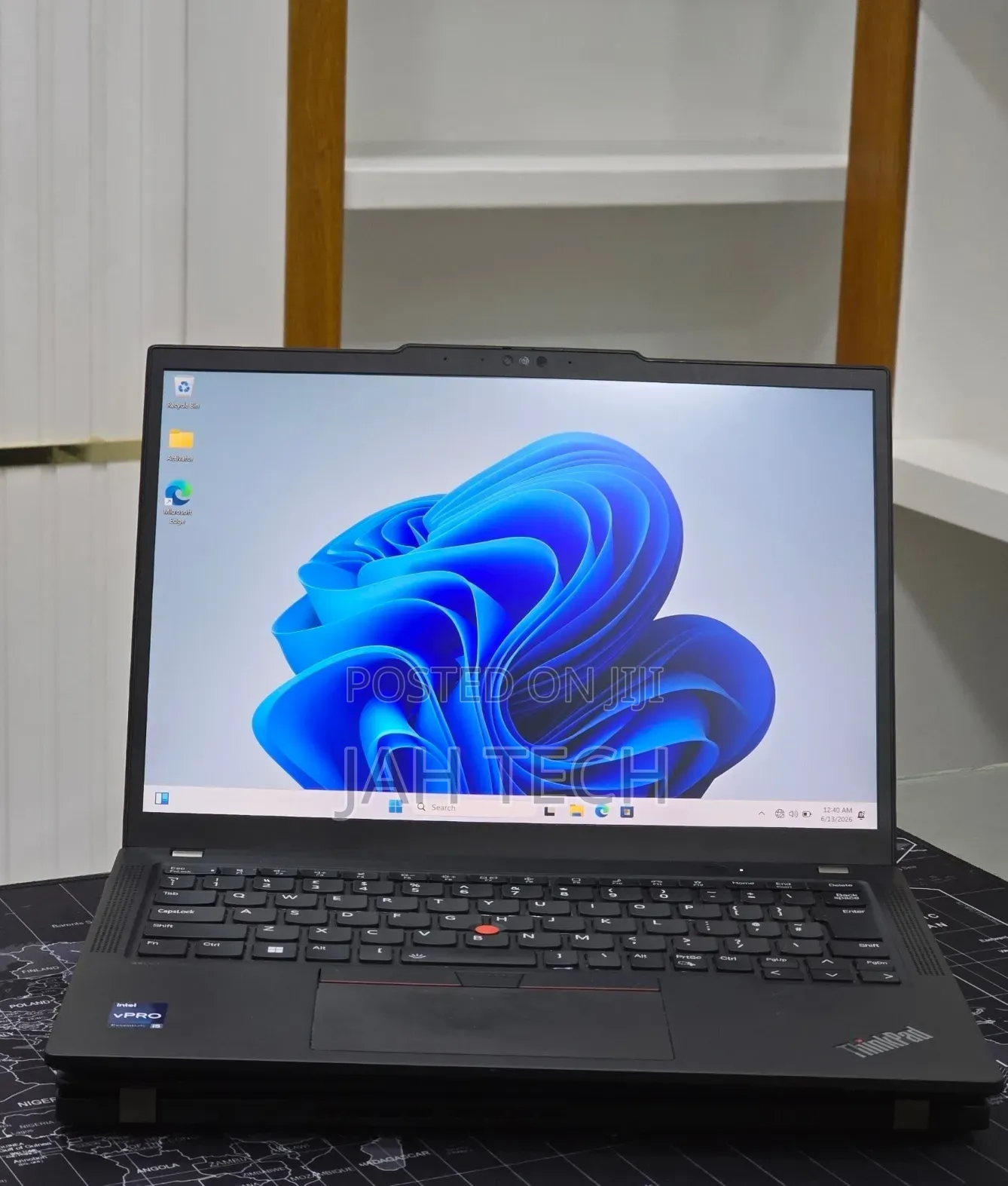 New Laptop Lenovo ThinkPad X13 Gen 4 16GB Intel Core i5 SSD 512GB