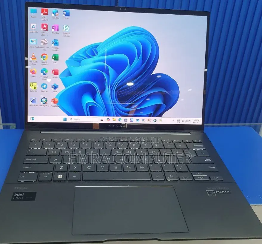 New Laptop Asus 16GB Intel Core Ultra 7 SSD 1T