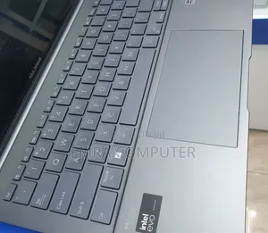 New Laptop Asus 16GB Intel Core Ultra 7 SSD 1T