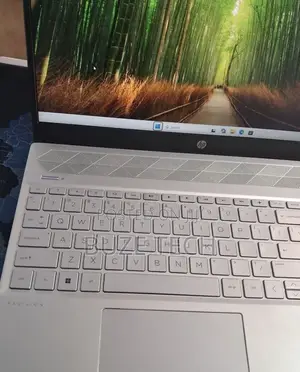 New Laptop HP Pavilion 15 16GB Intel Core i5 SSD 256GB