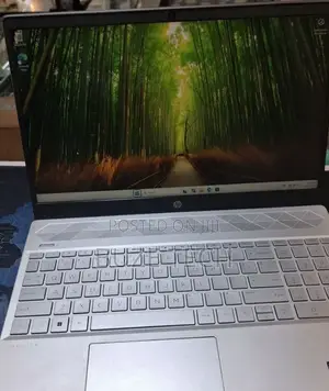 New Laptop HP Pavilion 15 16GB Intel Core i5 SSD 256GB