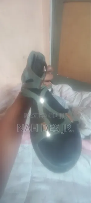 Women Shoe 38 ቁጥር