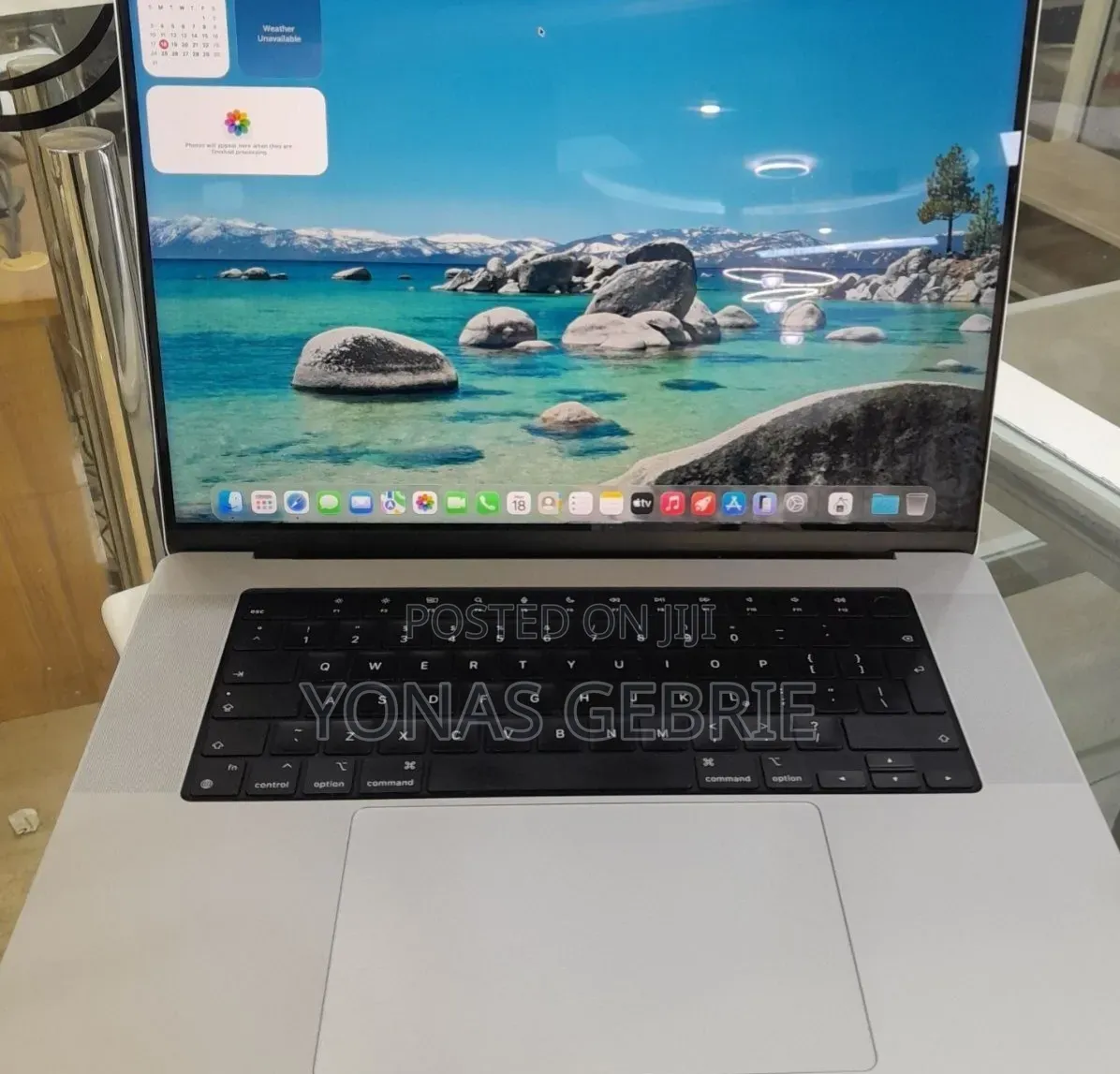 New Laptop Apple MacBook 24GB Apple M1 Pro SSD 512GB