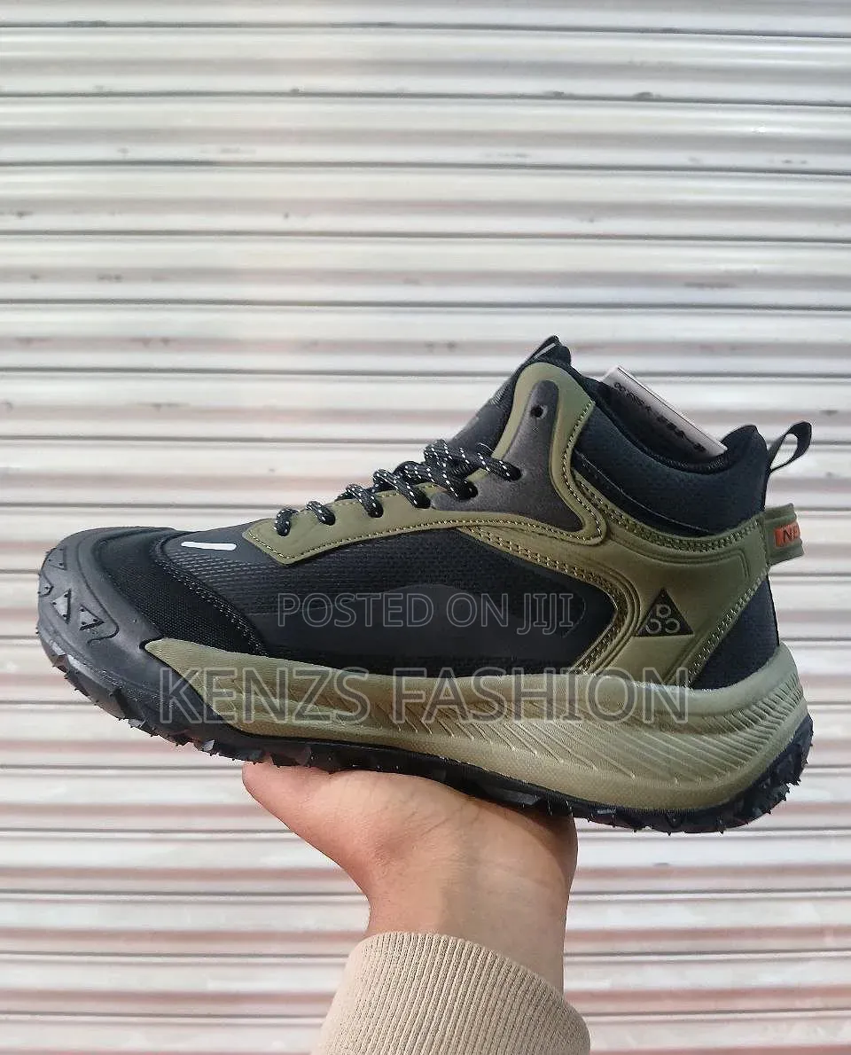 Men's Master Quality Waterproof Outdoor Sneaker Boots