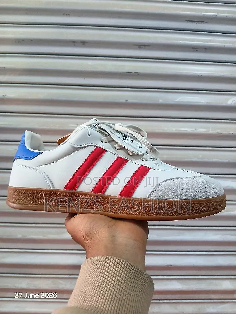 High Quality Classic Casual Sneakers